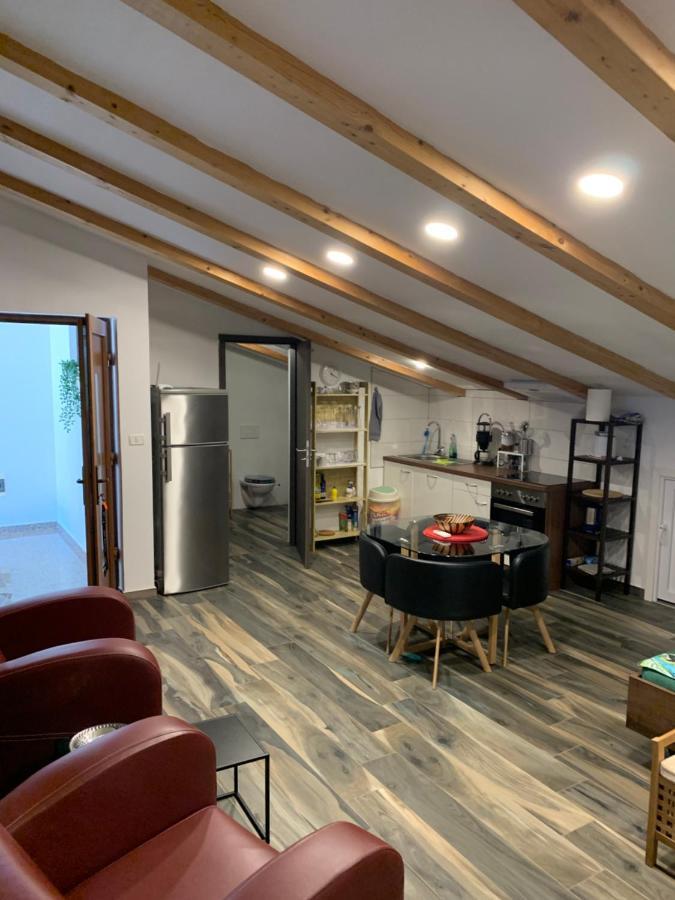Haus Sunset Leilighet Pomer Eksteriør bilde