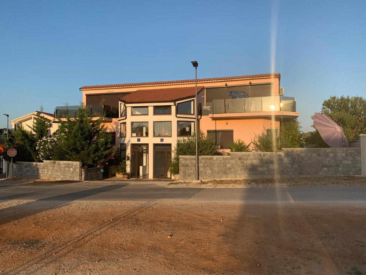 Haus Sunset Leilighet Pomer Eksteriør bilde